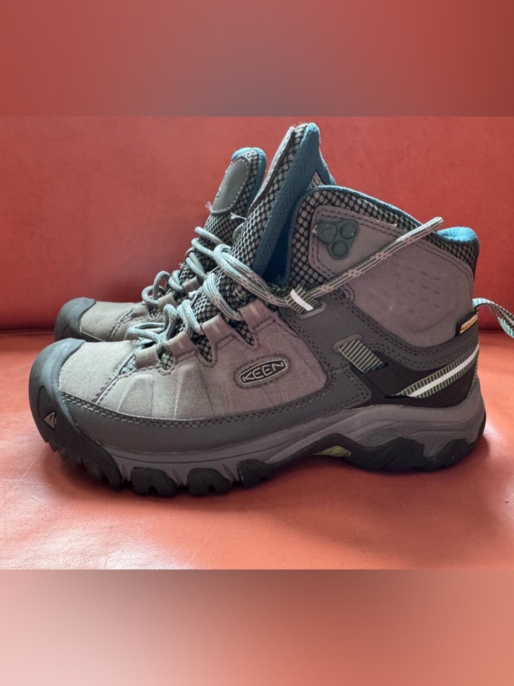 Keen Targhee Gray and Teal Women's Waterproof Hiking Boots - Mid-Top Trail Shoes